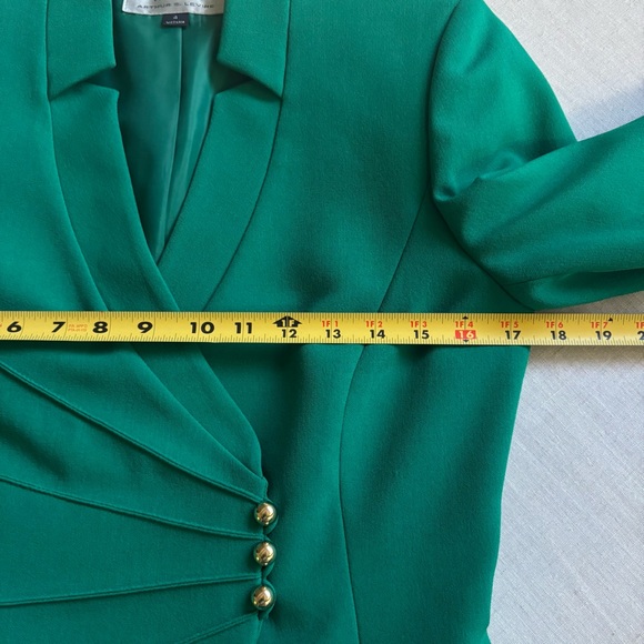 Tahari Arthur S. Levine Green Blazer & Skirt Suit Set Women’s Size 4 Elegant - Picture 7 of 15